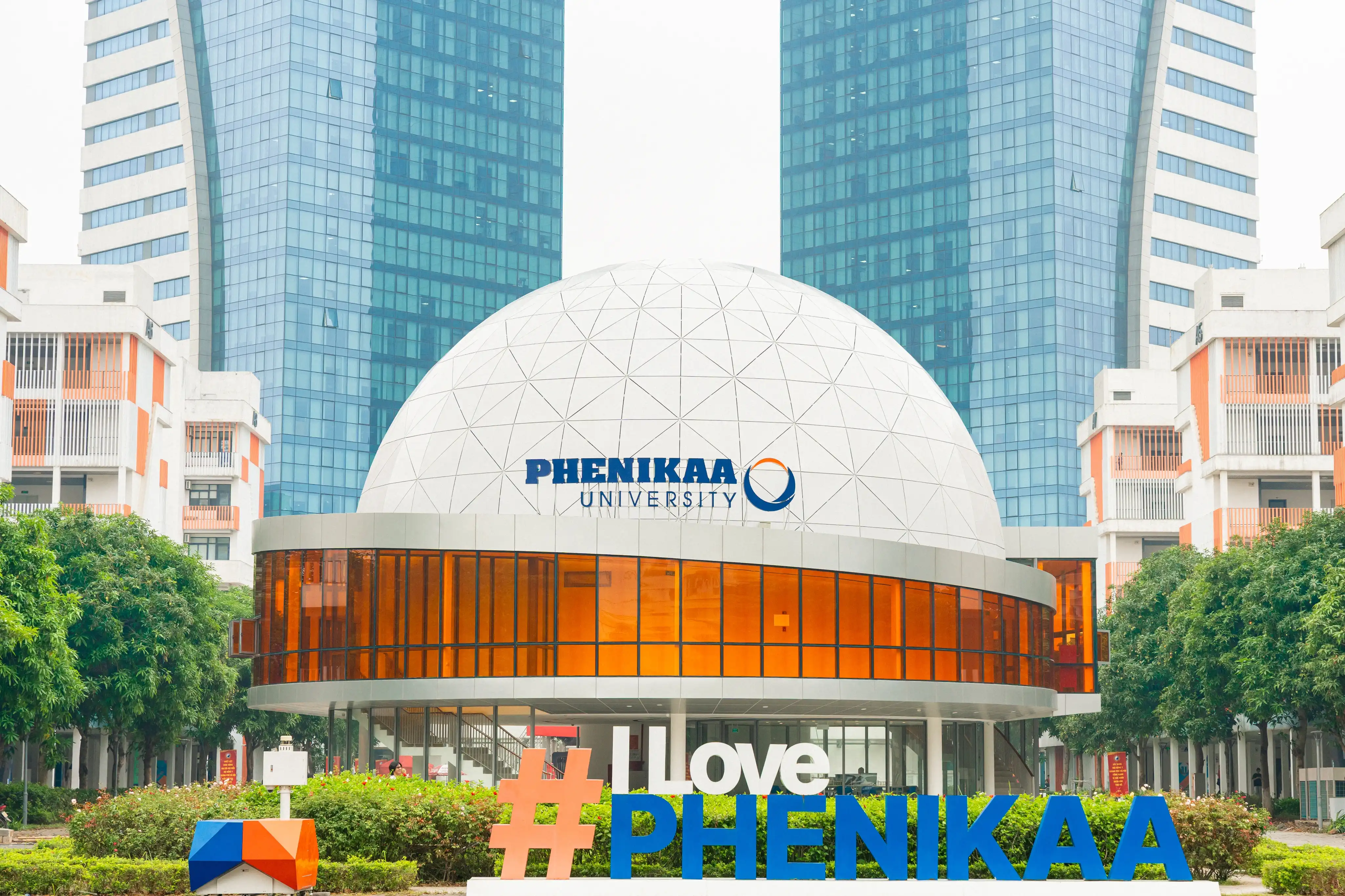 Phenikaa Planetarium, photo 1