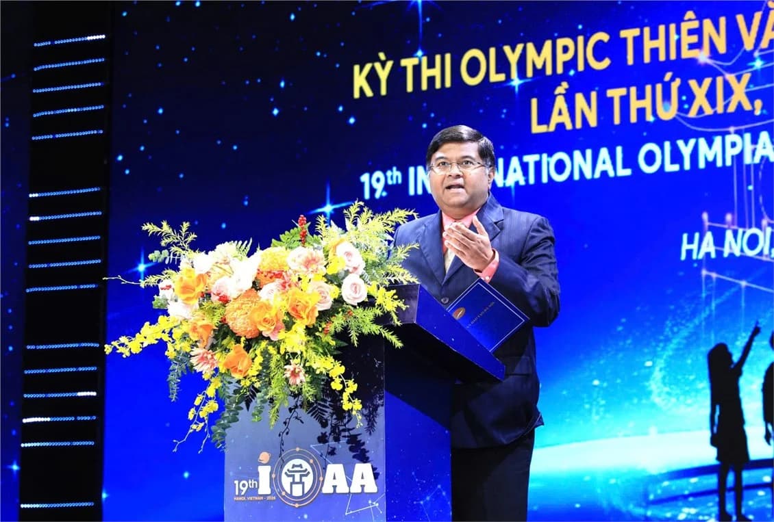 President of the International Olympiad on Astronomy and Astrophysics Aniket Sule delivers the opening address.