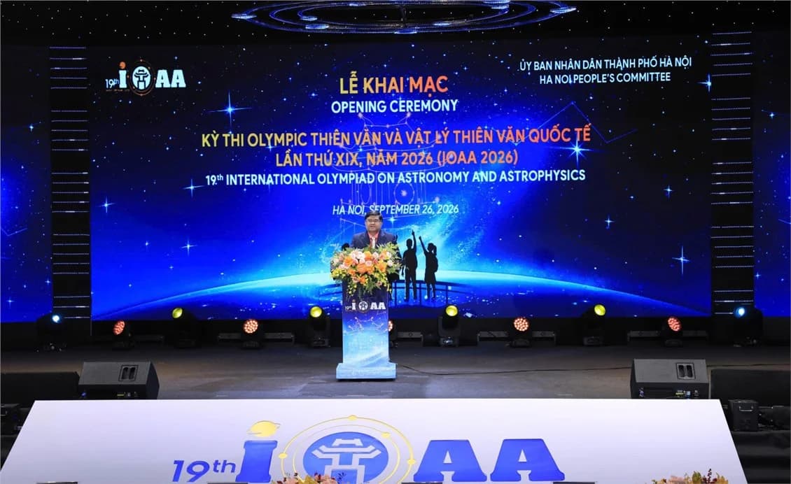 President of the International Olympiad on Astronomy and Astrophysics Aniket Sule delivers the opening address.