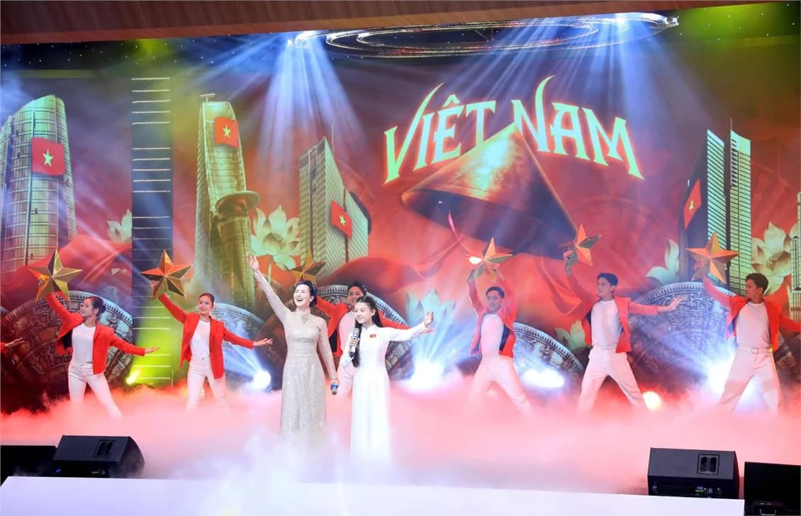 Opening Ceremony of the 19th International Olympiad on Astronomy and Astrophysics Held in Hanoi